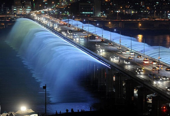 Top 10 Most Awesome Fountains Around The World