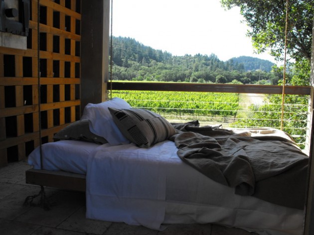 Yet Another Way Of Summer Pleasure: Amazing Outdoor Bed Ideas
