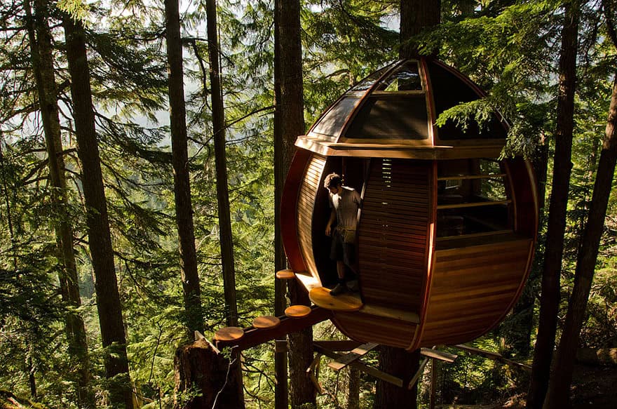 The HemLoft Treehouse (Whistler, Canada) Source