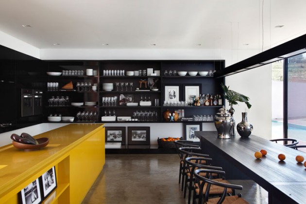 A Contemporary LA House by Studio Guilherme Torres