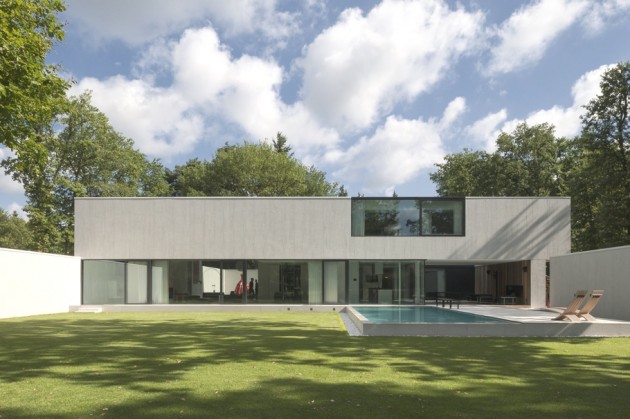 An Outstanding Modern DM Residence in Belgium by Cubyc Architects