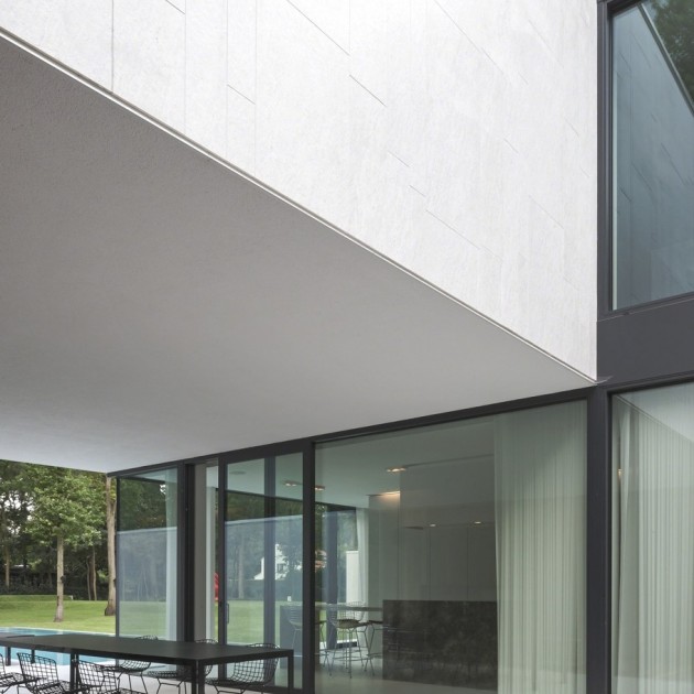 An Outstanding Modern DM Residence in Belgium by Cubyc Architects