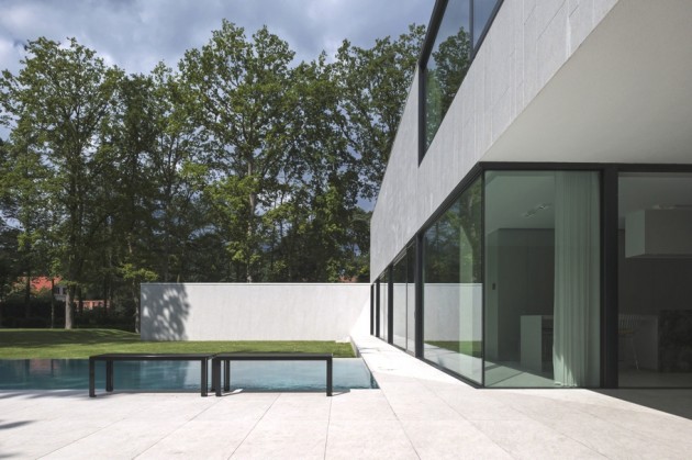 An Outstanding Modern DM Residence in Belgium by Cubyc Architects (5)