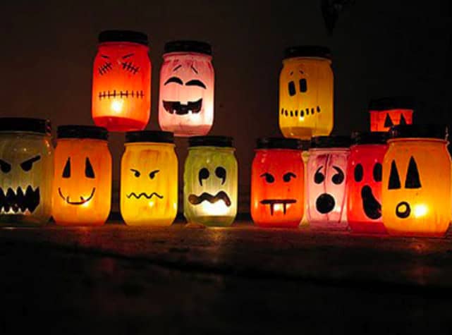21 The Most Fascinating DIY Spooky Mason Jars You Must See 15