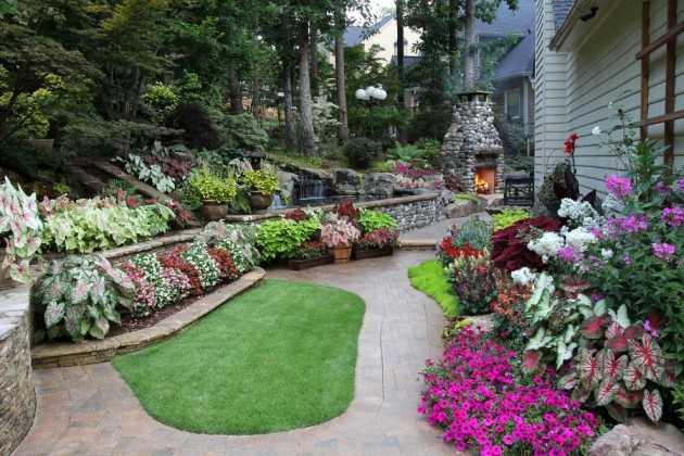 15 Sensational Traditional Landscape Designs For Your Garden