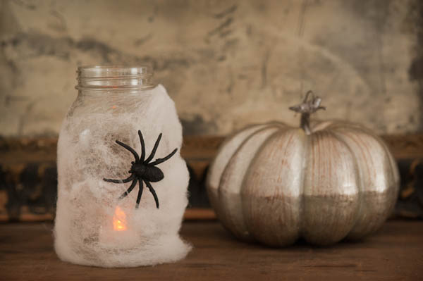 21 The Most Fascinating DIY Spooky Mason Jars You Must See