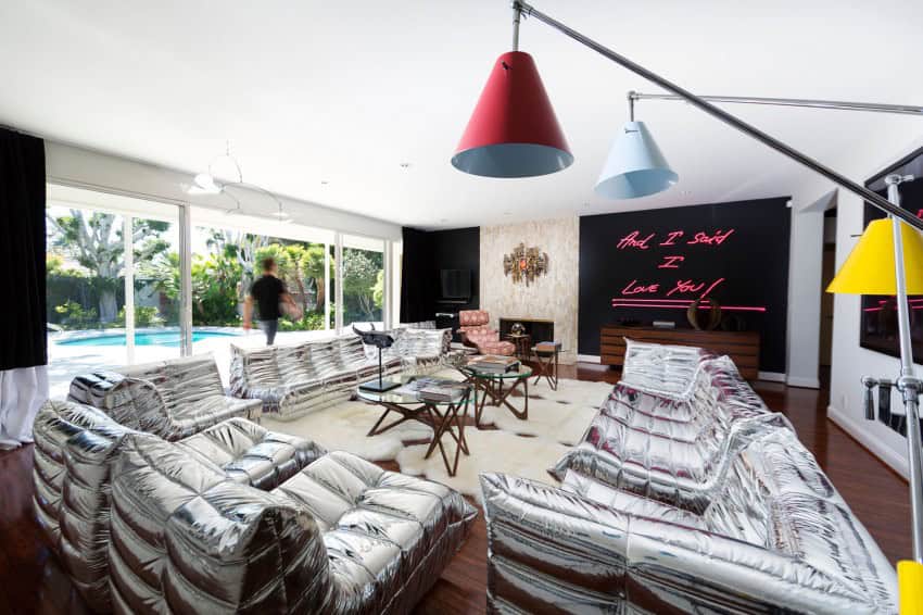 12 Totally Cool Living Rooms for Everyone Who Thinks Outside the Box 4