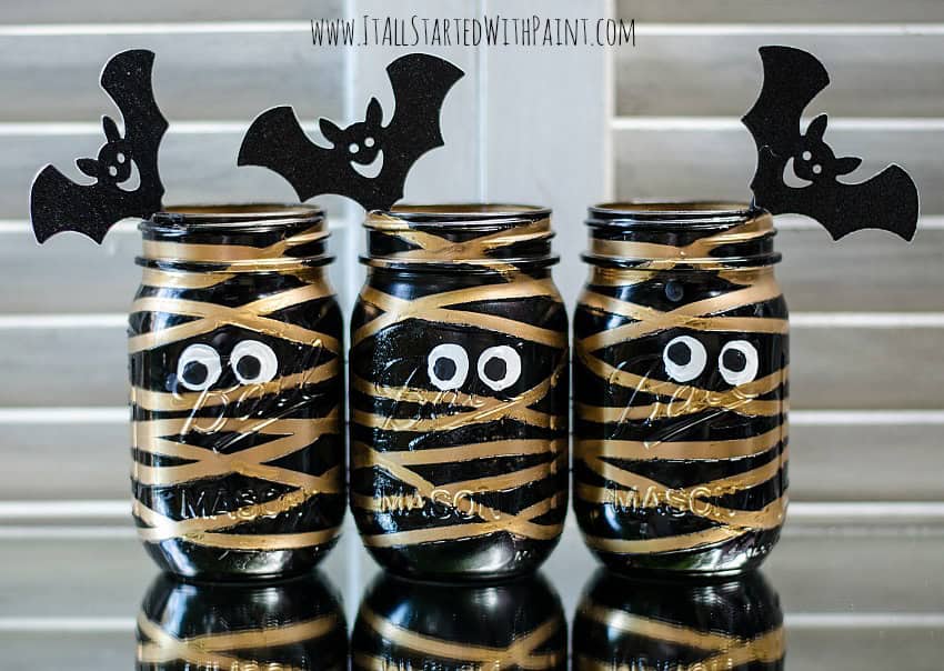 21 The Most Fascinating DIY Spooky Mason Jars You Must See 7