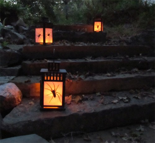 17 Gorgeous DIY Luminaries to Spice Up Your Halloween Party