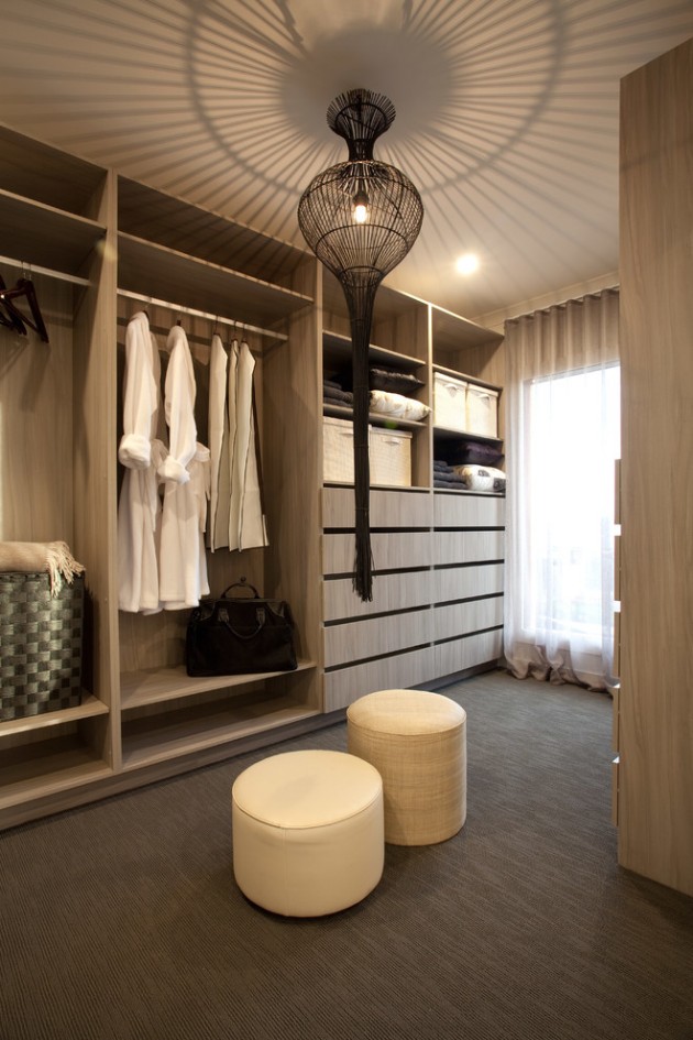15 Elegant Luxury Walk-In Closet Ideas To Store Your Clothes In That Look Like Boutiques