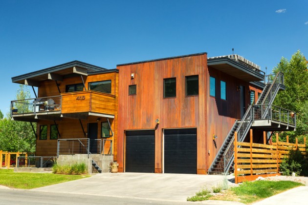 15 Unusual Residences With Industrial Exterior Designs