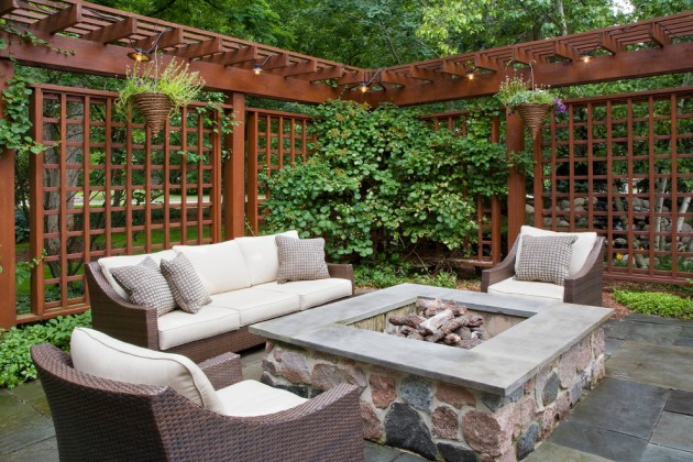 15 Wonderful Traditional Patio Setups For Your Backyard
