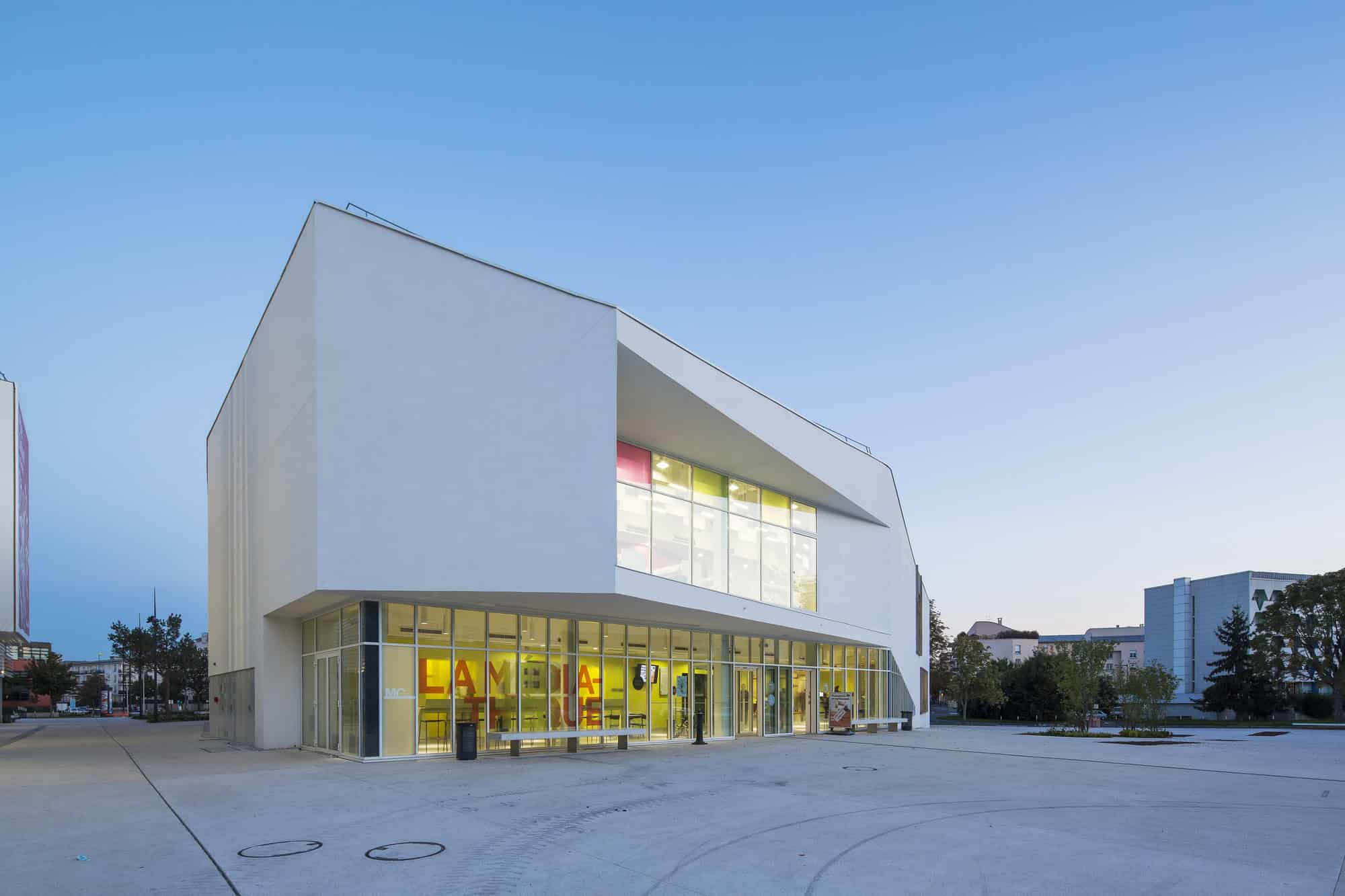 Chelles Multimedia Library in Chelles, Paris, France 1