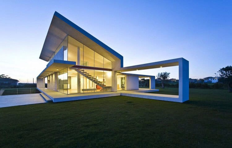 10 Extravagant Houses with Unique and Remarkable Design