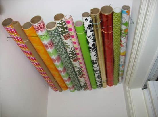 Make practical storage for the wrapping paper 1