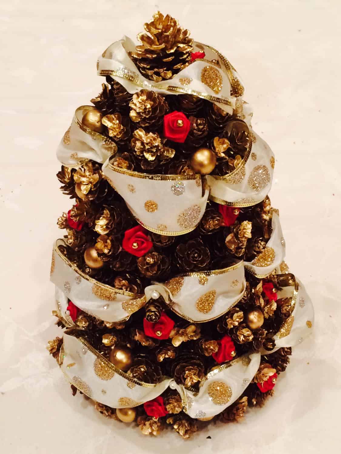 Mini Pine Cone Christmas Tree Source