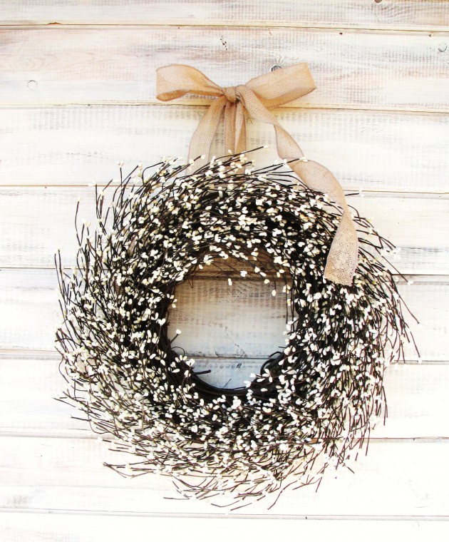 15 Chilling Handmade Winter Wreath Designs For Your Front Door