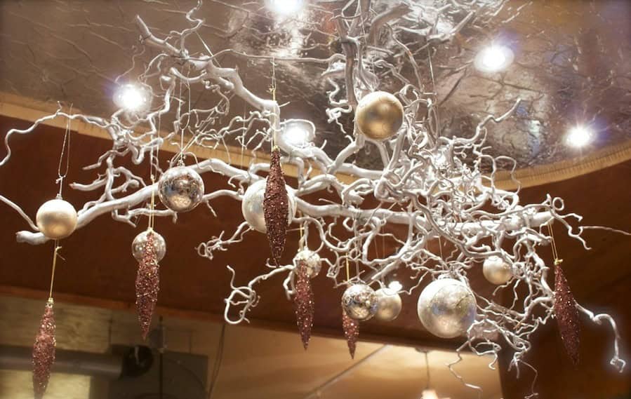 Top 21 Most Fascinating DIY Christmas Decorations That You Can Do For Less Than Hour 6