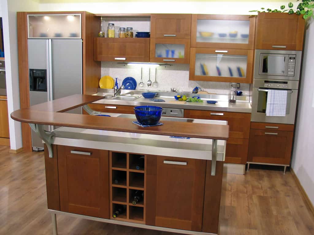 14 Functional Small Wooden Kitchen Design Ideas