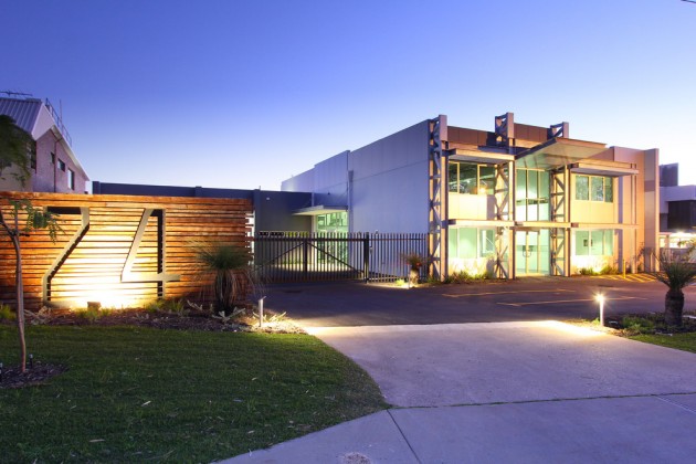 15 Spectacular Modern Industrial Home Designs That Stand Out From The Traditional
