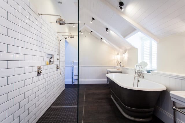 17 Magnificent Attic Bathroom Design Ideas For Your Private Haven 15