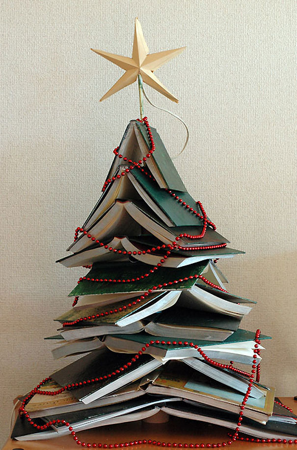 17 Extremely Creative Christmas Tree Ideas That You Can DIY This Christmas!