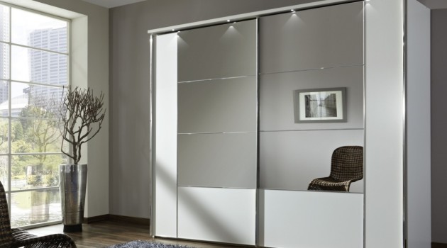 17 Irresistible Closet Designs With Mirror Doors