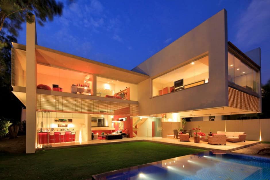 15 Breathtaking Contemporary Dream Houses That Will Blow Your Mind 4