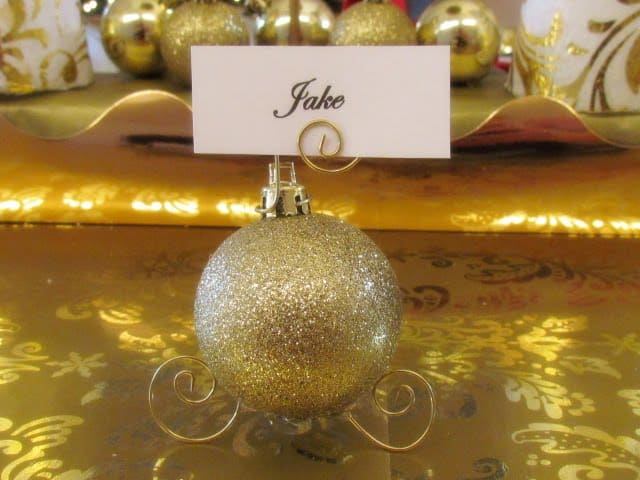 17 Lovely & Budget Friendly DIY Christmas Place Cards 6