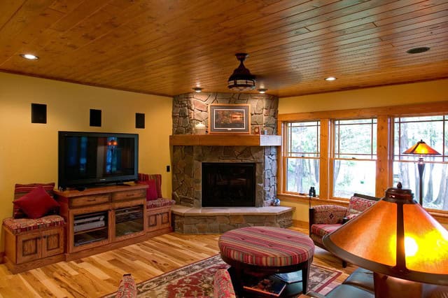 17 Ravishing Living Room Designs With Corner Fireplace 6