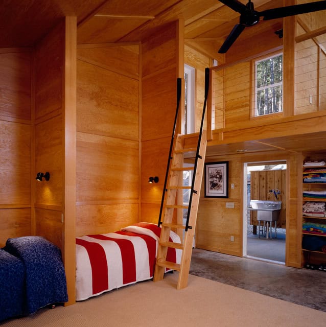 18 Functional & Beautiful Small Contemporary Loft Designs That WIll Fit Every Home Decor 7