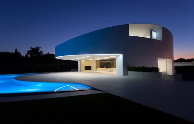 15 Breathtaking Contemporary Dream Houses That Will Blow Your Mind 9