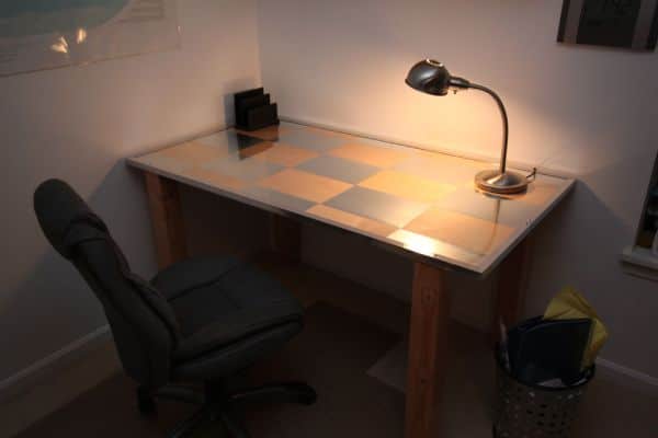 16 Practical DIY Desks For Your Home Office 11