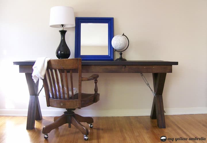 16 Practical DIY Desks For Your Home Office 12