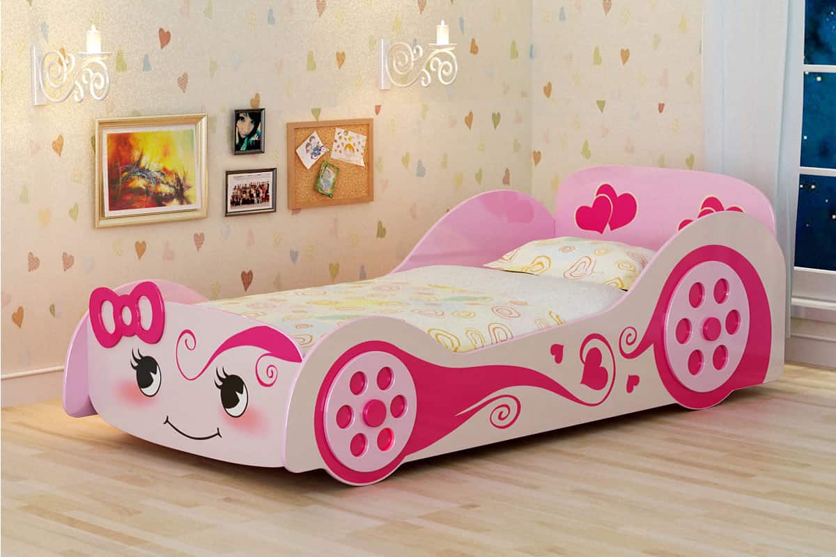 15 Super Cool Car Themed Child's Bedroom Designs Chunky and colorful Cartoon picture on the car bed for girl