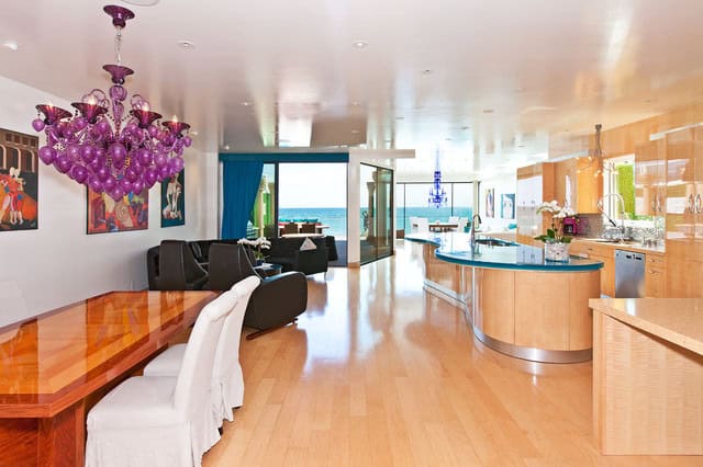 17 Delightful Kitchen Ideas With Curved Island Design 15