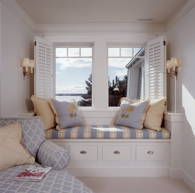 16 Attractive Window Seat Designs For Pleasant Relaxation in Your Home 16