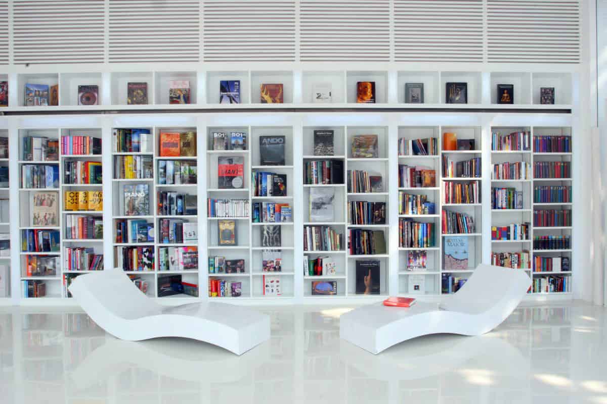 17 Functional Modern Home Library Designs For All Book Lovers Modern Home Library Design