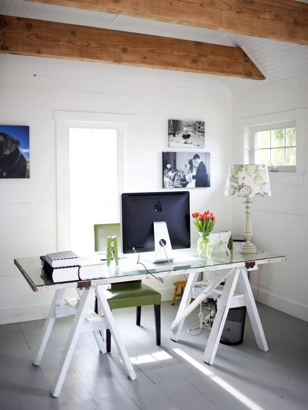 16 Practical DIY Desks For Your Home Office