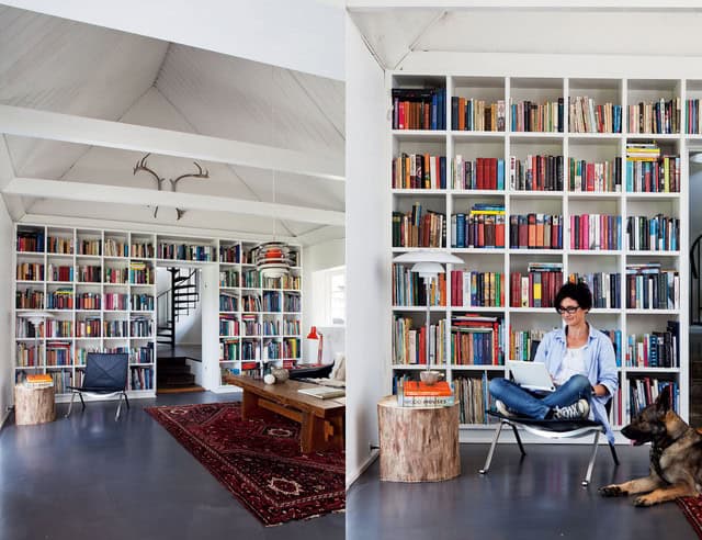17 Functional Modern Home Library Designs For All Book Lovers 4