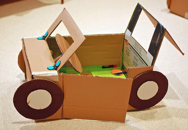 19 Insanely Awesome & Easy To Make DIY Cardboard Kids Games 6