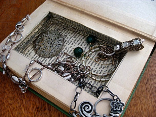 15 Fascinating DIY Jewelry Box Ideas