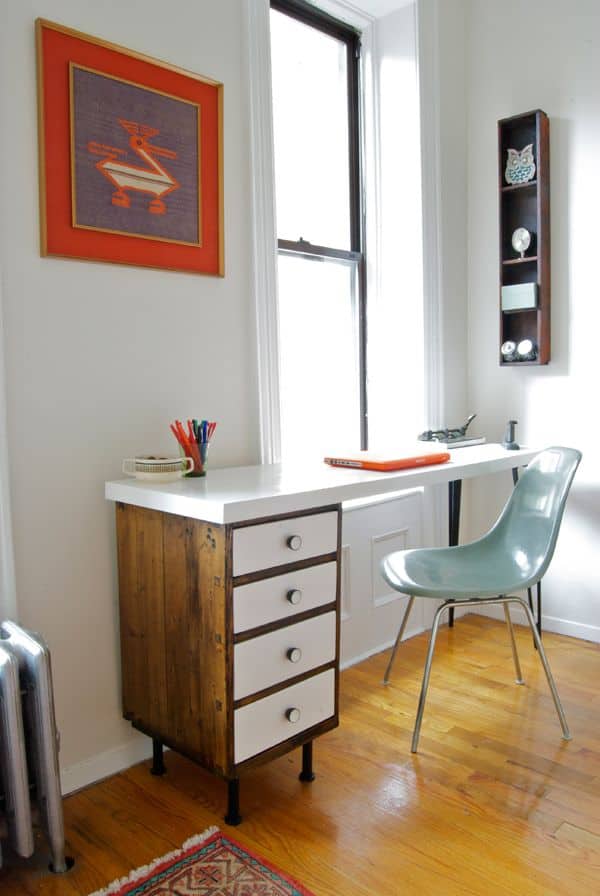 16 Practical DIY Desks For Your Home Office