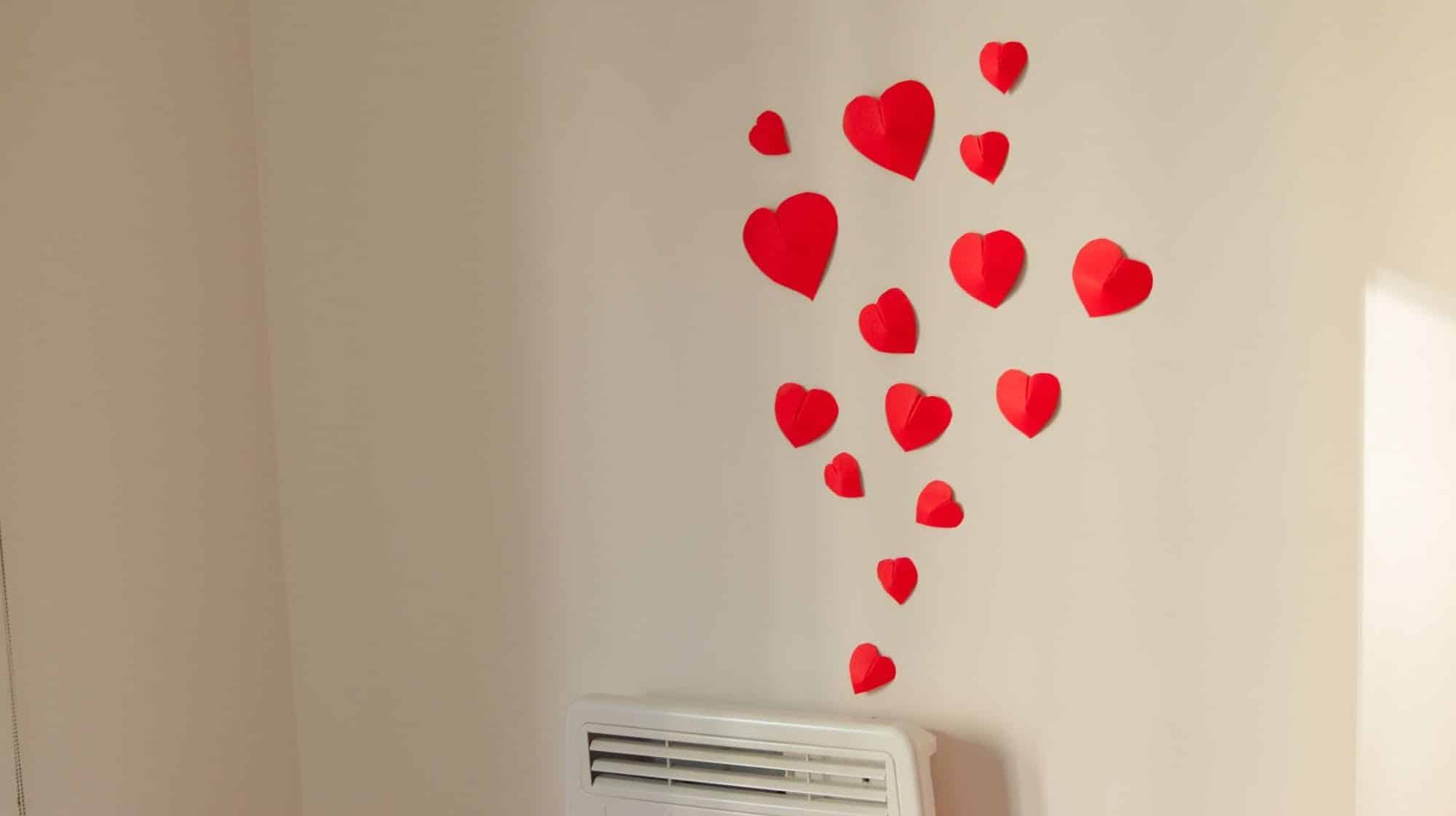 19 Outstanding DIY Wall Art Ideas For Unforgettable Valentine's Day 8