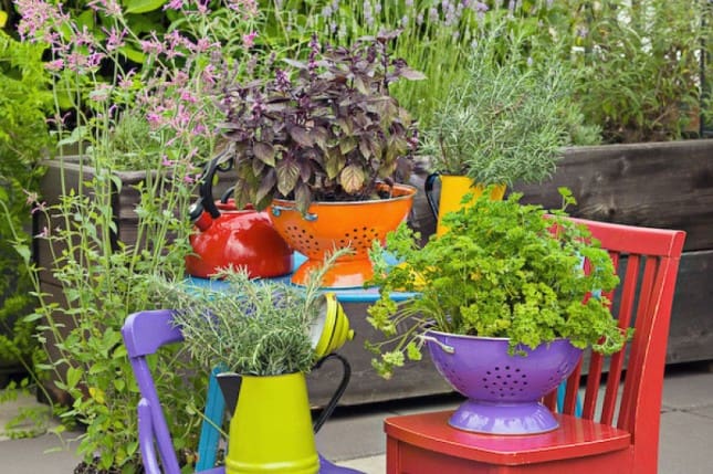 Top 21 Most Genius & Cheap DIY Garden Pots Ideas To Spruce Up Your Garden 11