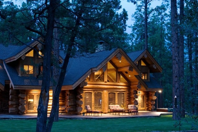 18 Extravagant Log House Designs That Will Leave You Speechless