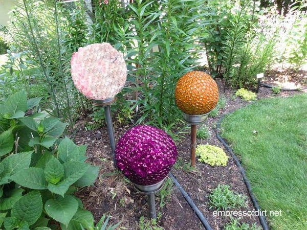 28 Truly Fascinating &amp; Low Budget DIY Garden Art Ideas You Need To Make This Spring