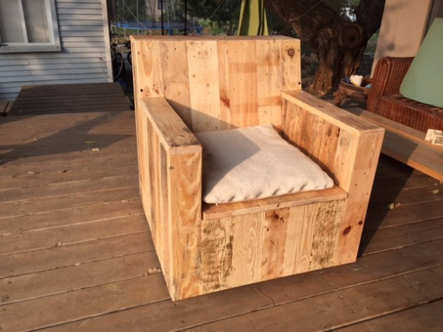 22 Genius Handmade Pallet Furniture Designs That You Can 22 Genius Handmade Pallet Furniture Designs That You Can