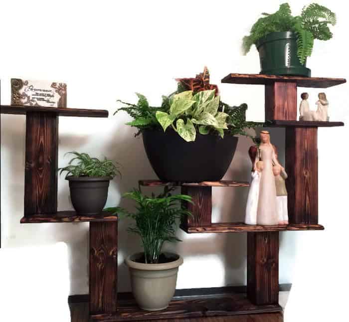Reclaimed Pallet Wood Shelf Source