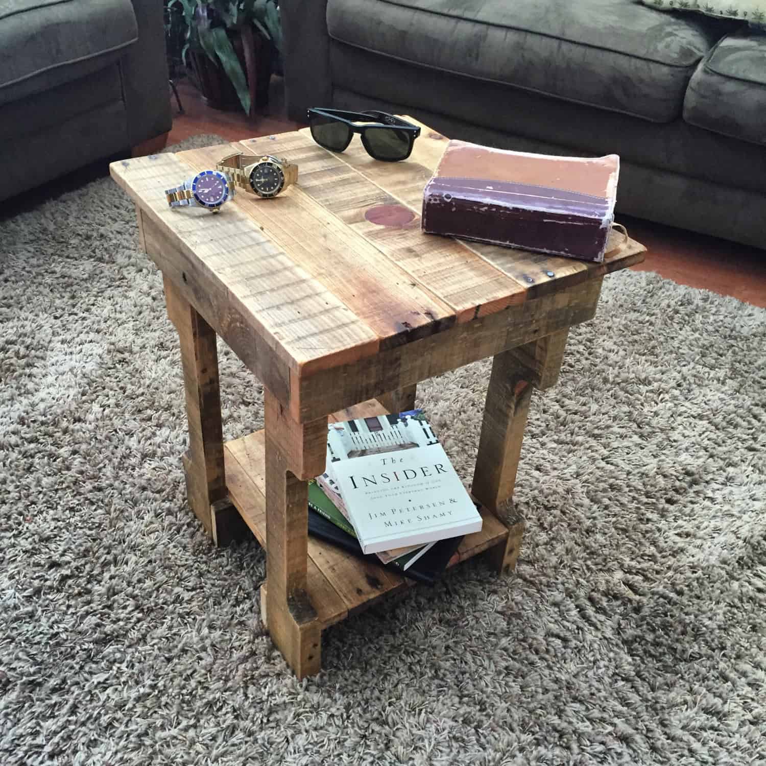 Pallet night stand Source